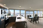 The Perfect Wave, All NEW Remodeled Kitchen and Separate Dining Area